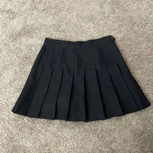 AMERICAN APPAREL PLEATED TENNIS SKIRT